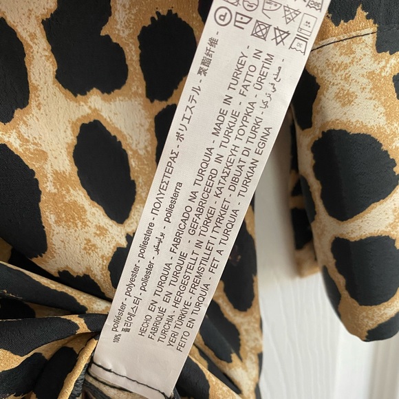 SOLD ZARA NWT Animal Print Dress Size Medium - Picture 3 of 5
